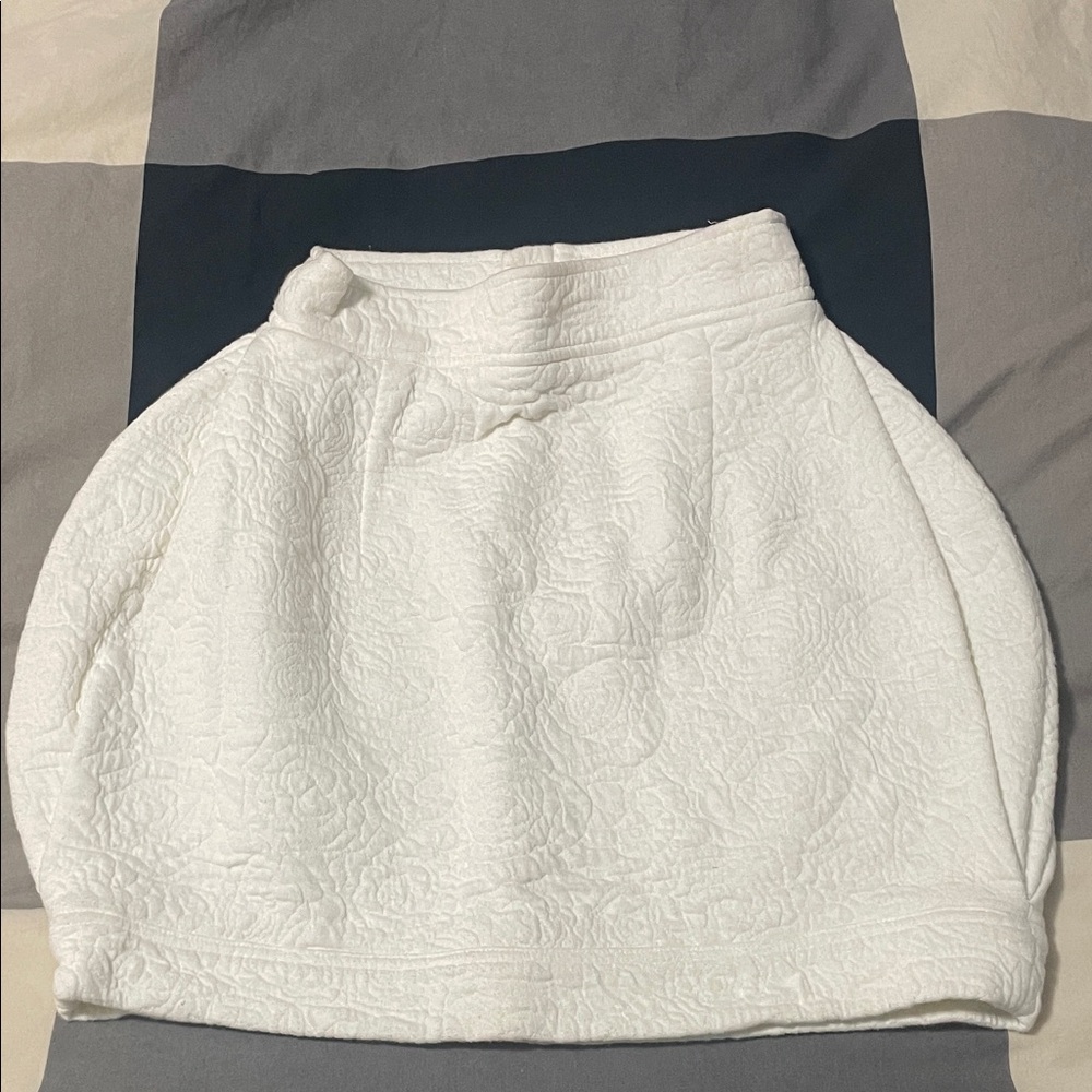 Elisabetta Franchi Chic White A-Line Women's Skirt